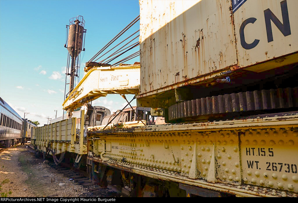 Chicago & North Western 160 Ton Crane and idler flat